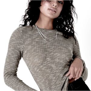 FREE PEOPLE GREY SPACE-DYE TEXTURED BASE LAYER SHIRT TOP XS